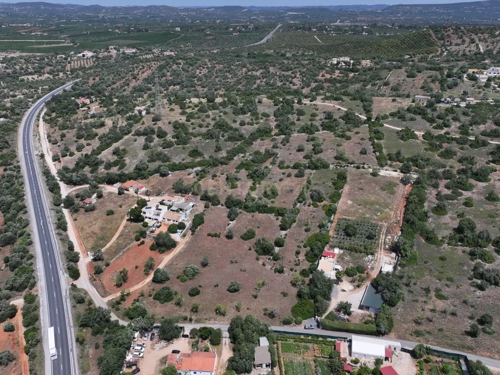 Terreno rústico localizado em Gateiras em Tunes, com uma área total de 14880m². - Image 6