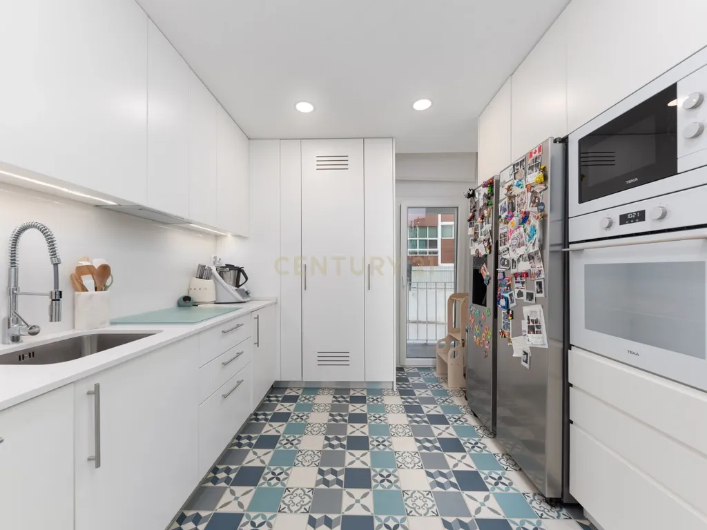 Apartamento T3 em Loures - Image 2