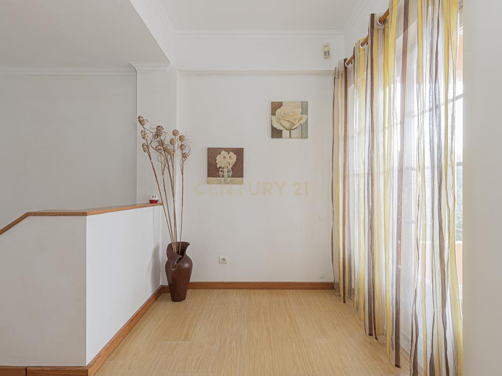 FANTÁSTICA MORADIA ISOLADA EM MAFRA - Image 19