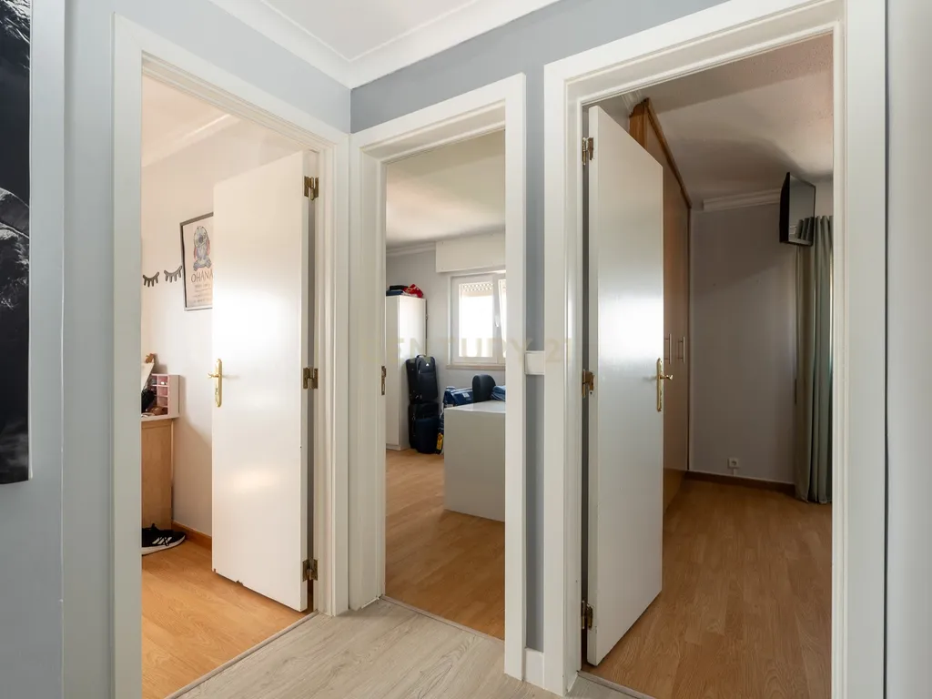 🏚️ ÓTIMO APARTAMENTO T3 - Santo António dos Cavaleiros - Image 21