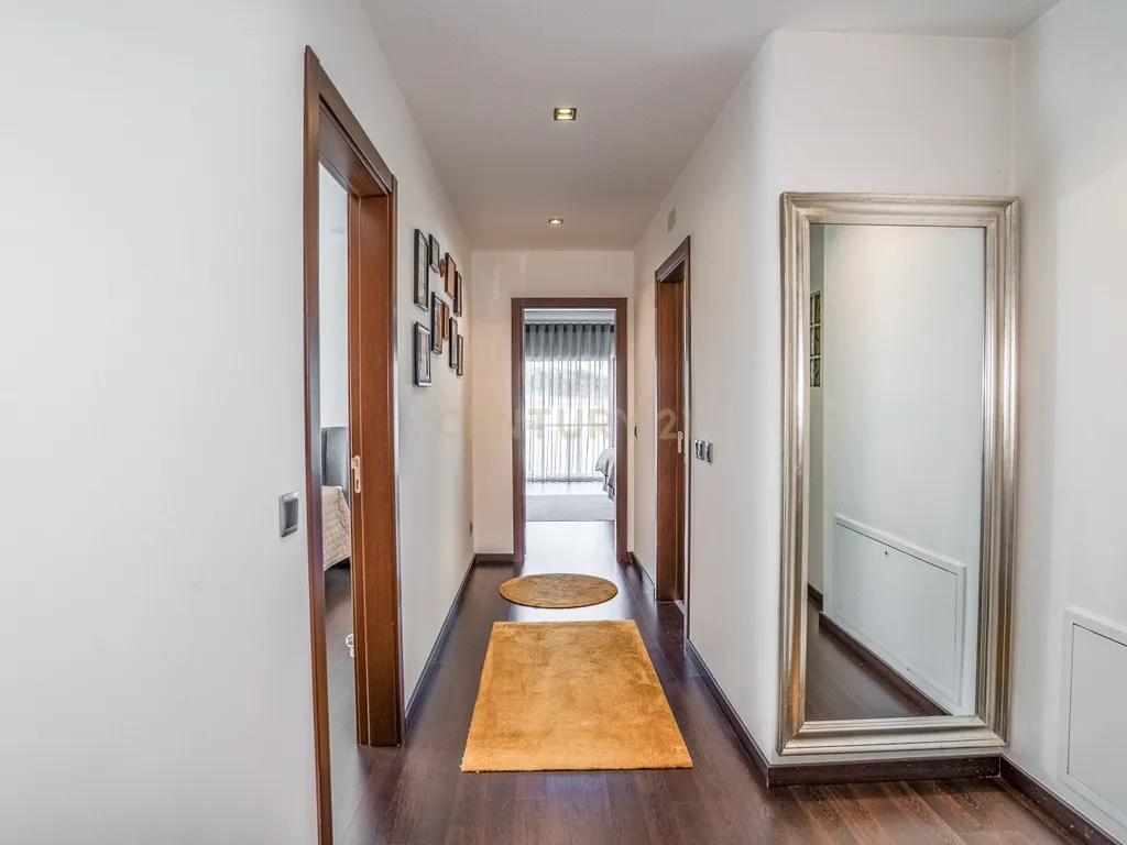 Moradia Moderna e Eficiente com 4 Quartos Próxima de Leiria - Image 15