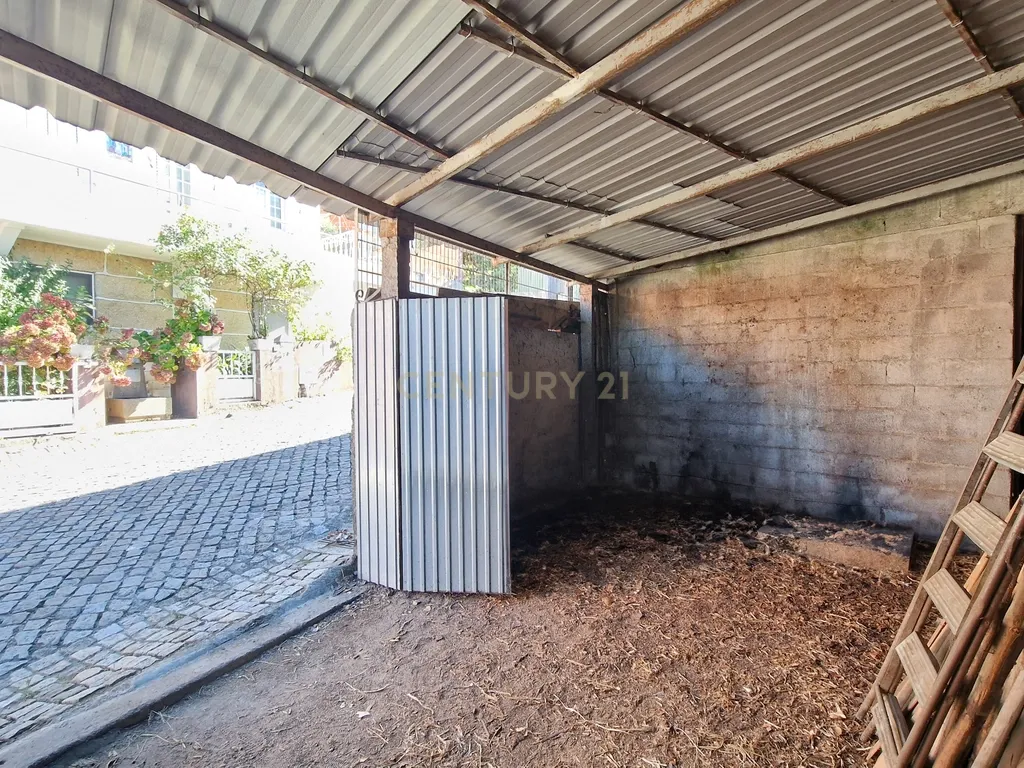 Arrumo em pedra com potencial para habitação – Ótima oportunidade de investimento em Orgens - Viseu - Image 10