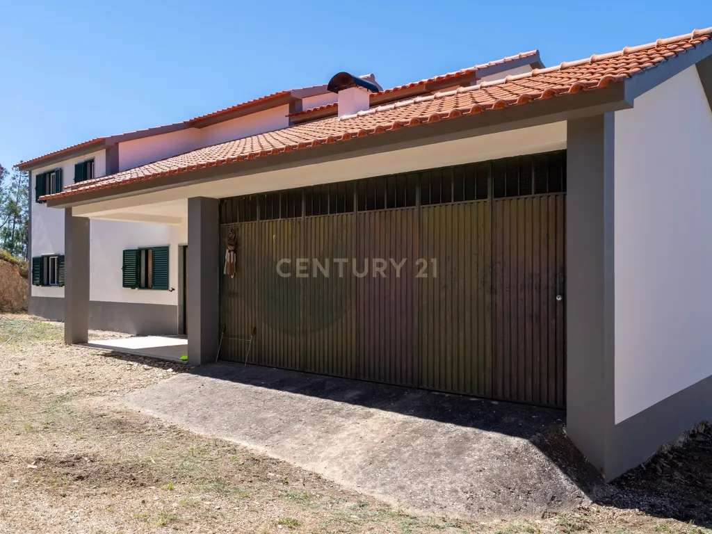 Espaço, Natureza e Tranquilidade: Moradia T6 em Cabril - Image 9