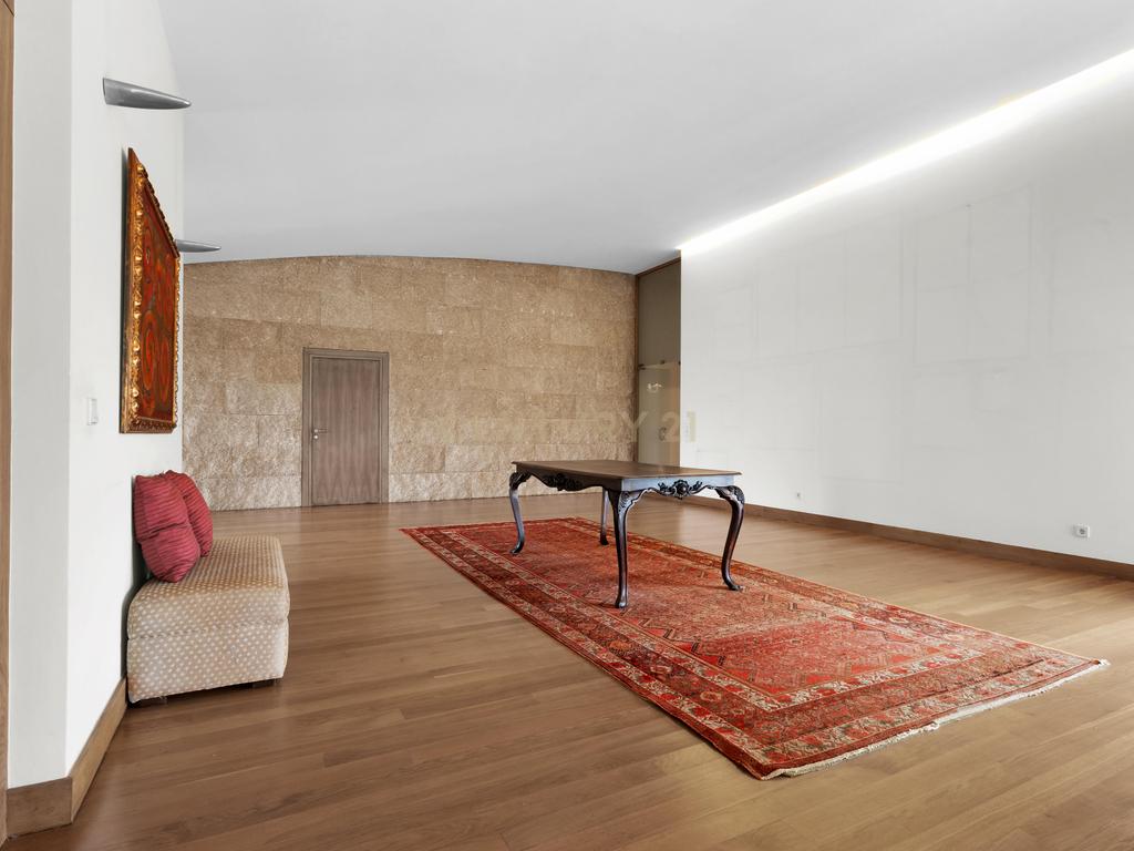 Moradia em vizela com 6 quartos e elevado potencial de investimento - Image 3