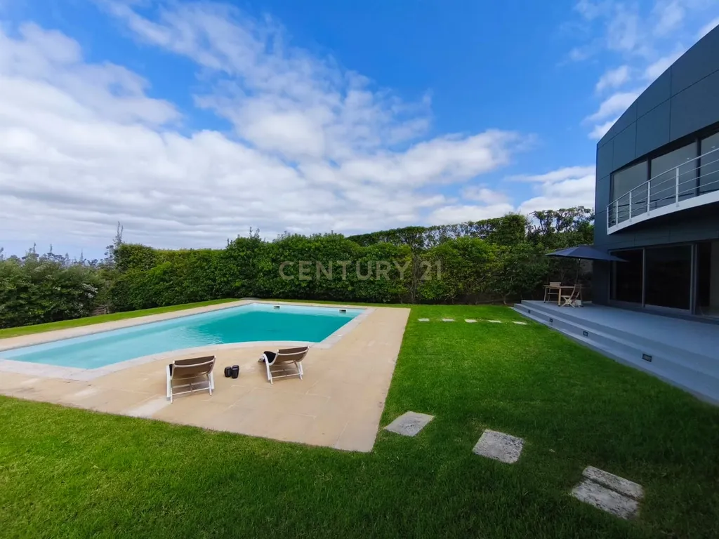 Moradia de Luxo com vista Mar em São Miguel, Açores - Image 32