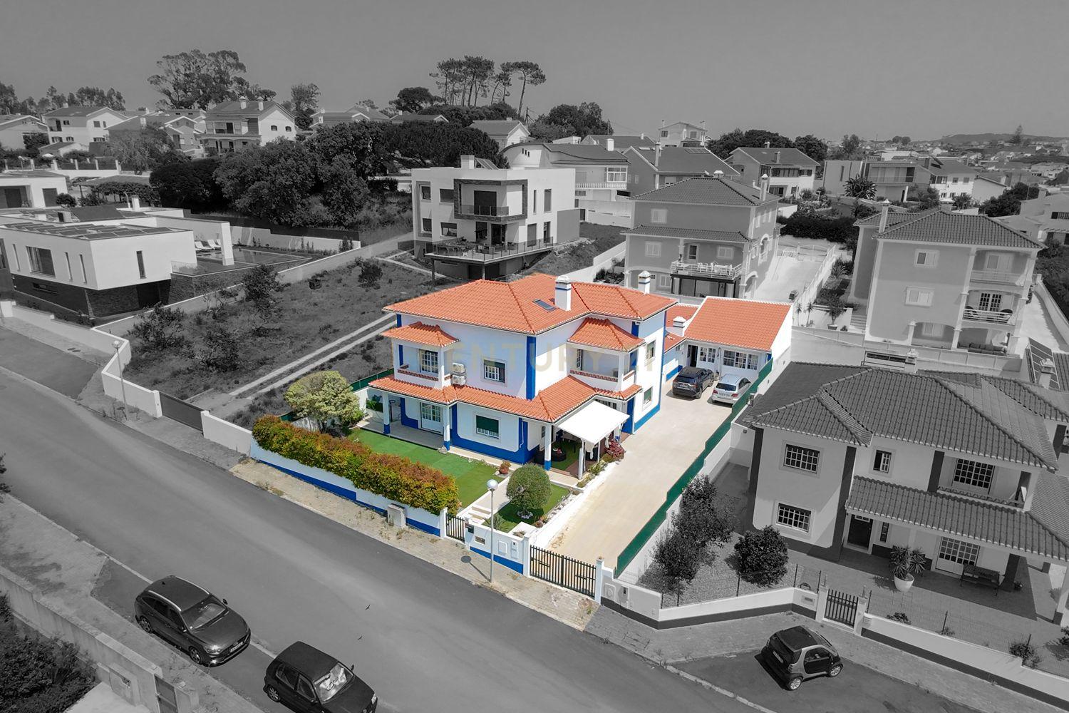 Fotografia 3 de Moradia T4 com Anexo T1 Independente | Entre Mafra e a Ericeira