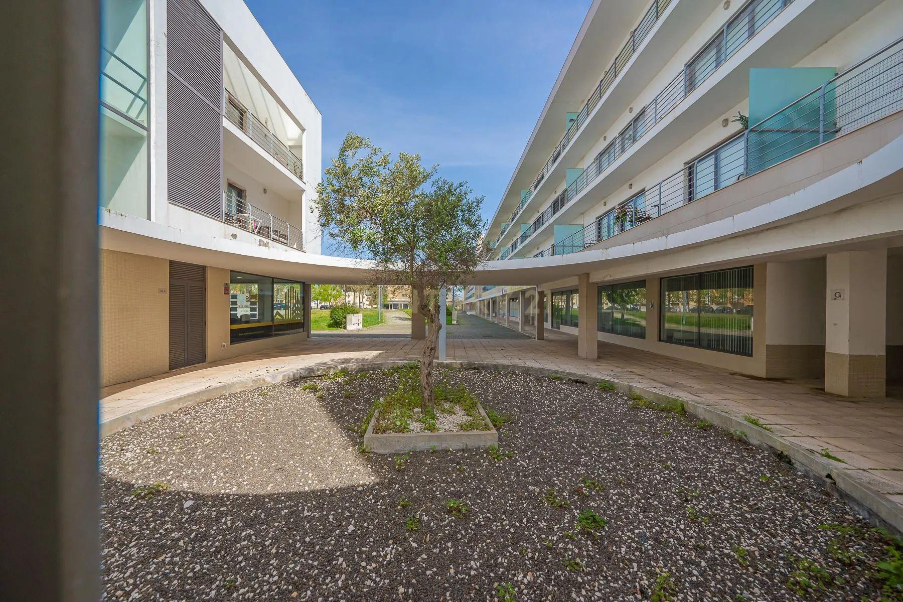 Apartamento T3 com varandas e Parqueamento, no Pinhal Novo, Vila Serena - Image 36