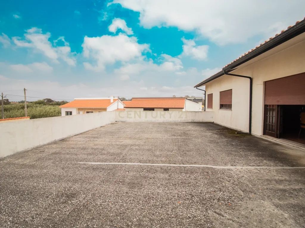 Moradia com vista mar, situada numa aldeia piscatória a 200m da praia - Image 34