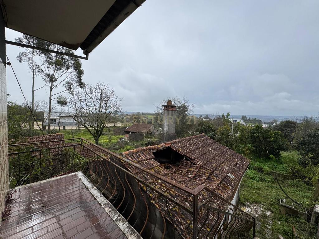 Espetacular Moradia T3 com Vista Panorâmica em Pombal - Image 20