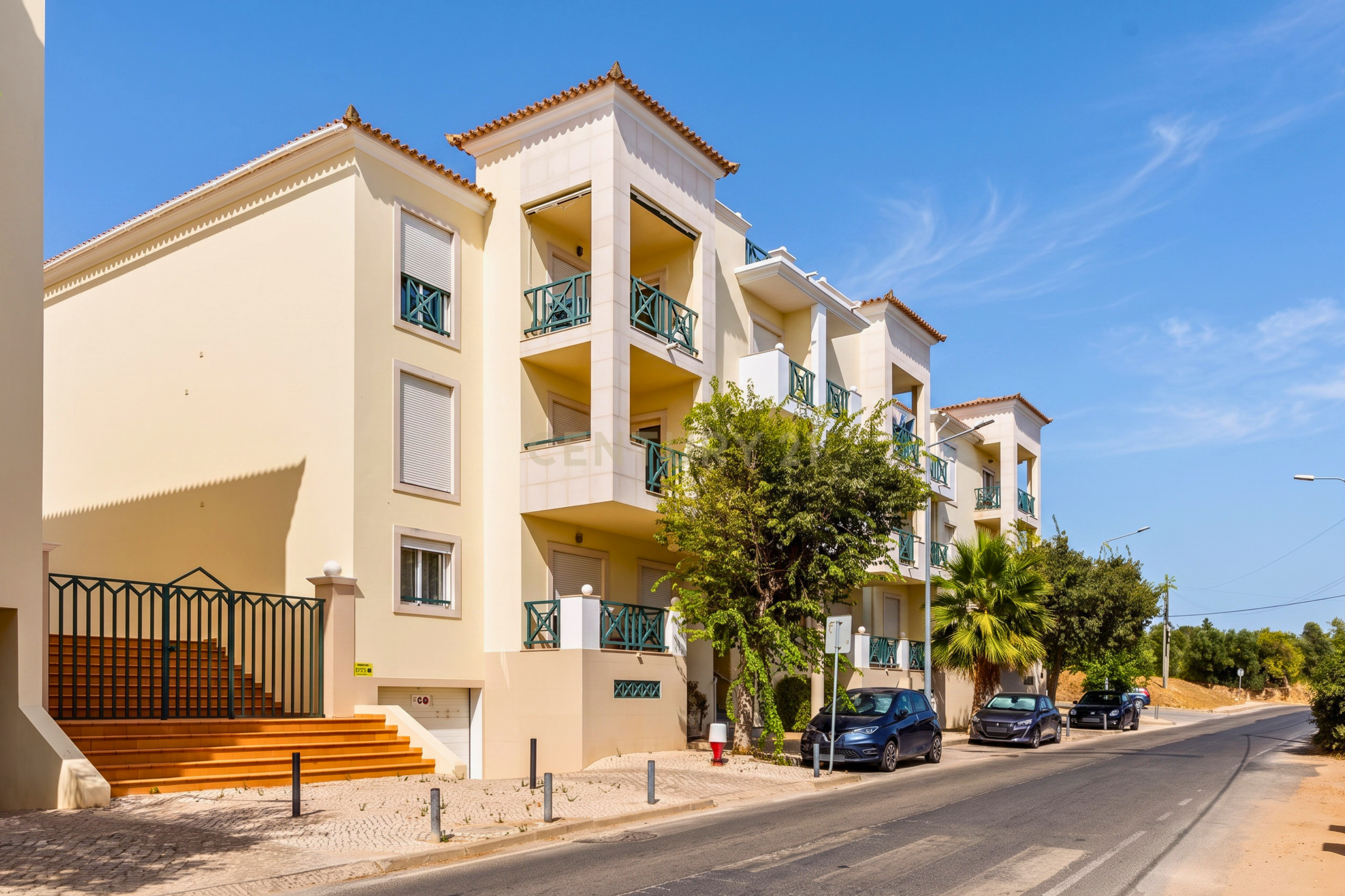 Fotografia 8 de Apartamento Morderno T4 com Vista Mar, Elevador , Garagem e 166 m² em Estoi