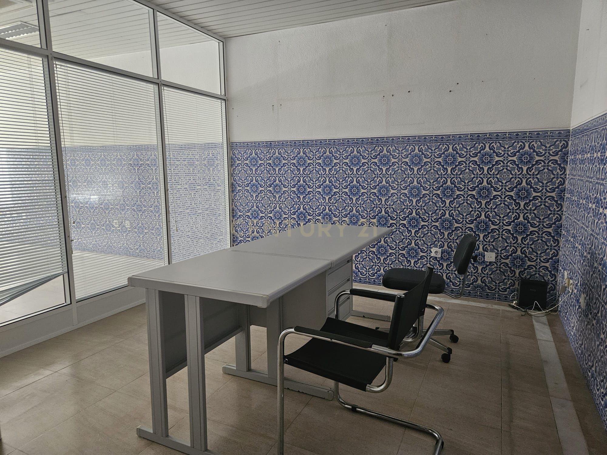 Fotografia 5 de Loja para Arrendamento em Belém – 175 m2 (2 Pisos)