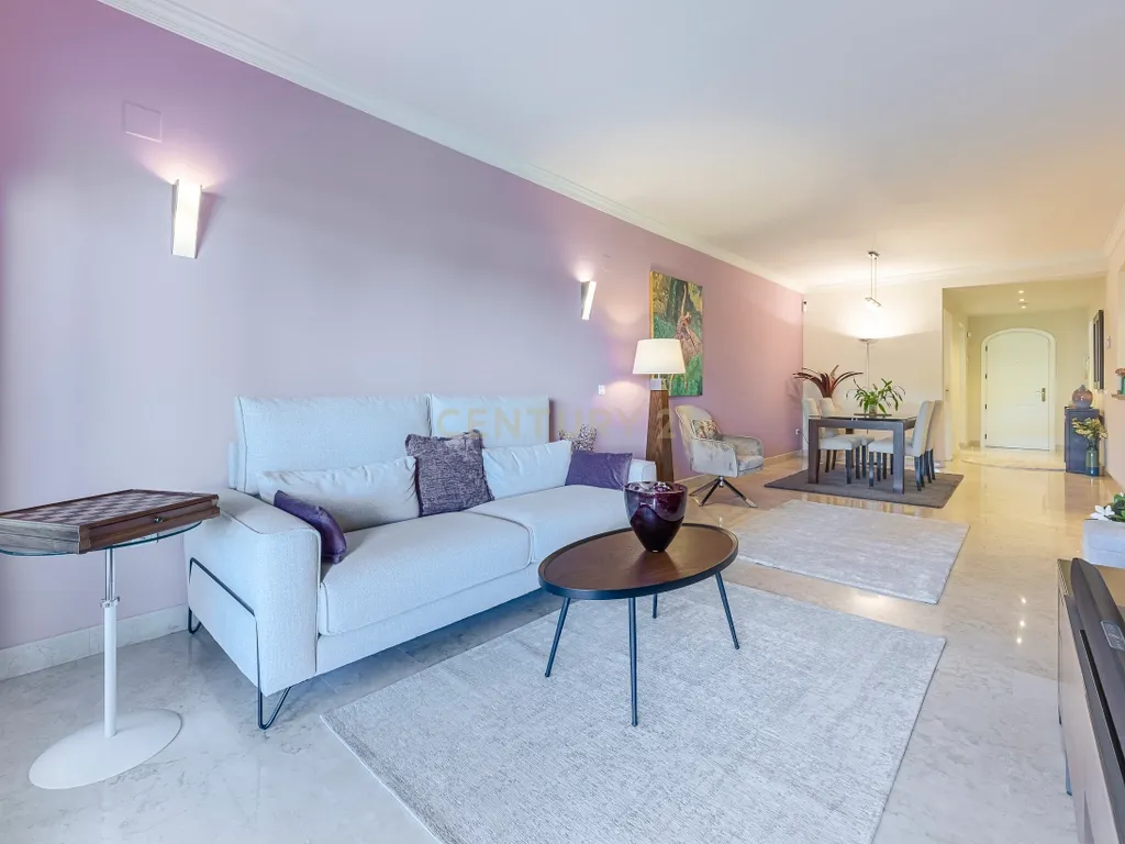 Apartamento com 2 quartos e jardim para alugar na aldeia de Santa María, Elviria - Image 22