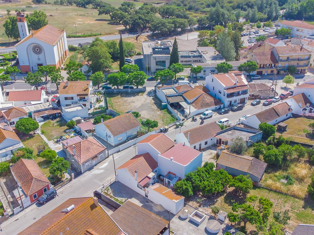 Terrenos Urbanos em Águas de Moura – Excelente Oportunidade para Habitação ou Investimento - Image 14