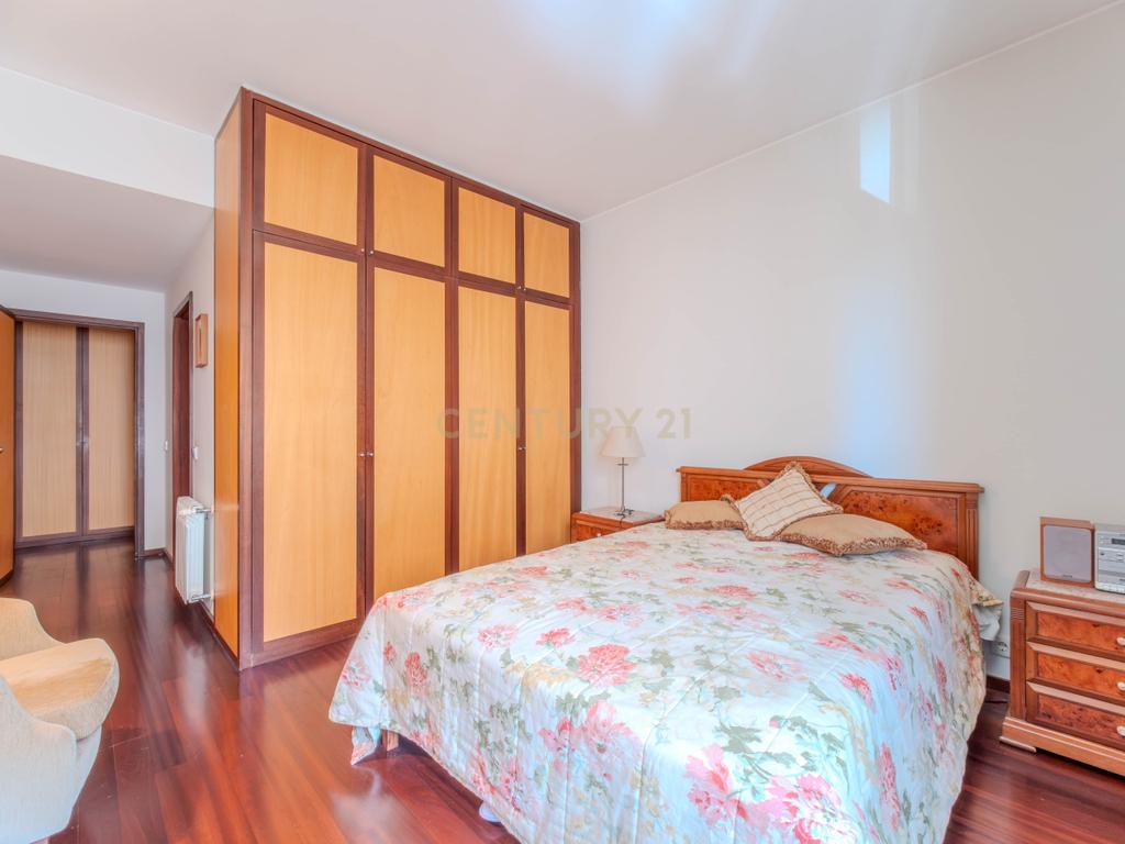Apartamento T5 na zona do Aviz - Porto - Image 18