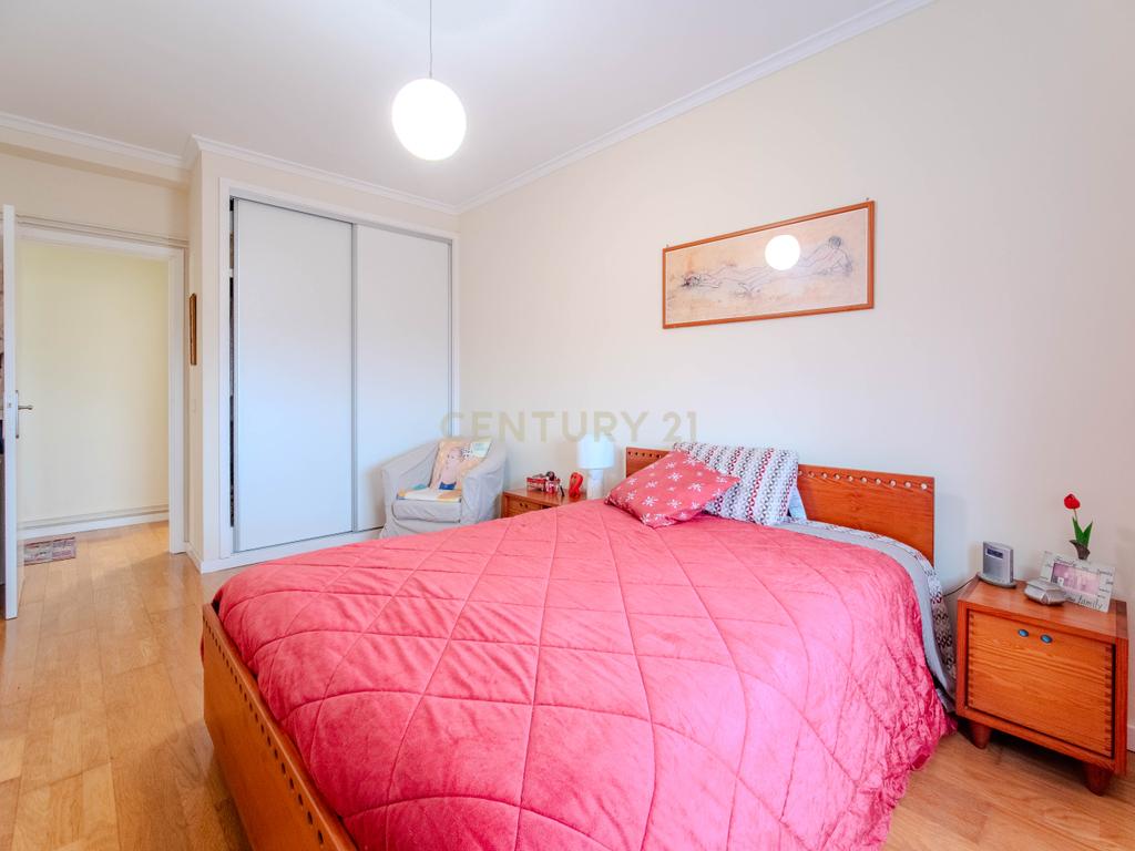 Apartamento em Valbom com vista Rio Douro - com usufruto temporário - Image 17