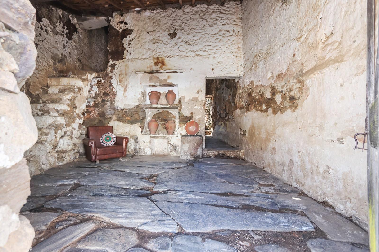 Fotografia 12 de Casa tradicional em pedra com espaço exterior em São Matias, Nisa