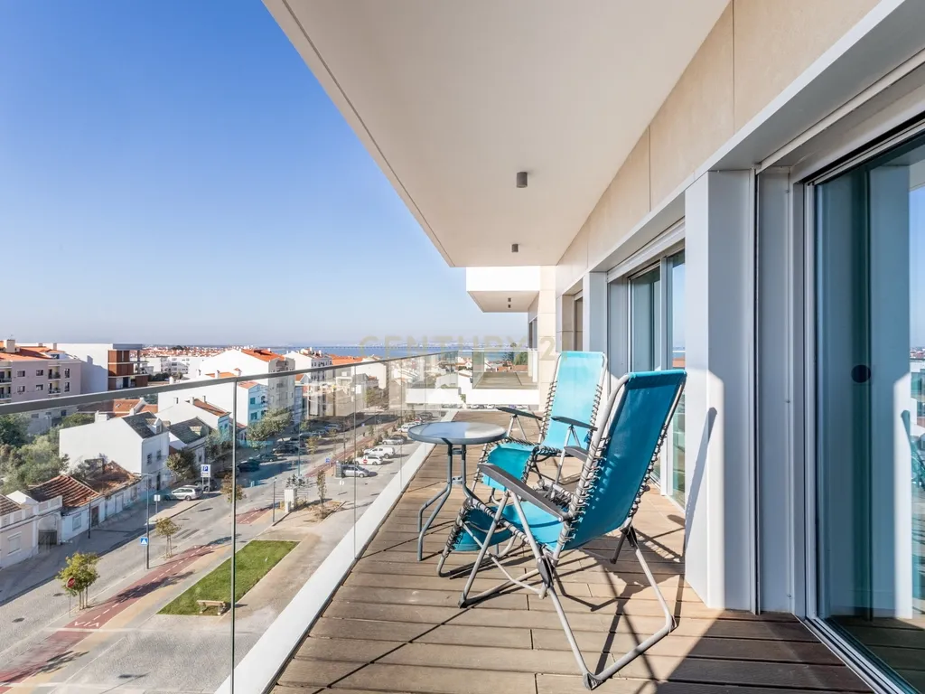 Penthouse T3 Duplex com Vista Rio Panorâmica em Alcochete - Image 16