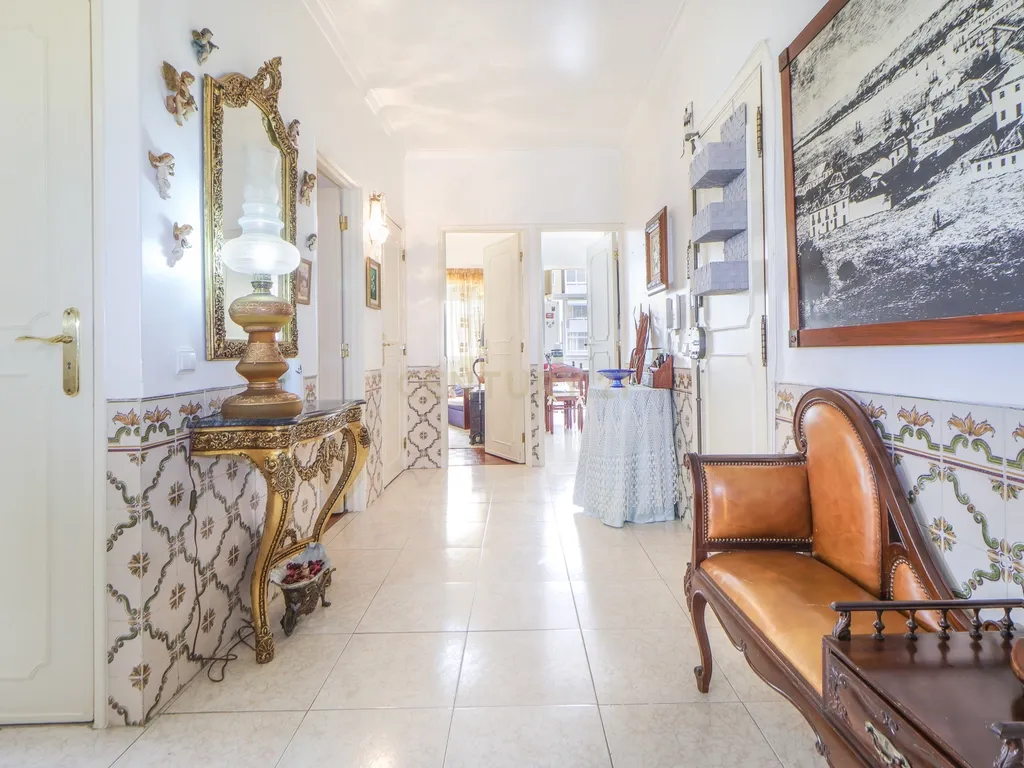 Apartamento T3 no Laranjeiro – Junto à Base Naval do Alfeite | Pronto a Habitar | Elevador - Image 31