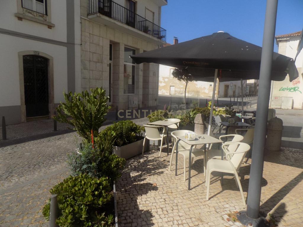 Pastelaria na zona histórica de Torres Vedras - Image 14