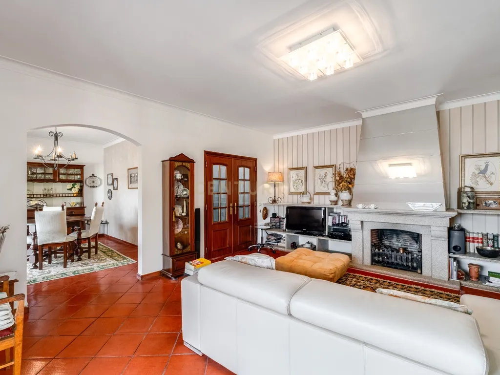Há casas que se visitam… e há casas que se sentem. Esta é, sem dúvida, uma delas. - Image 3