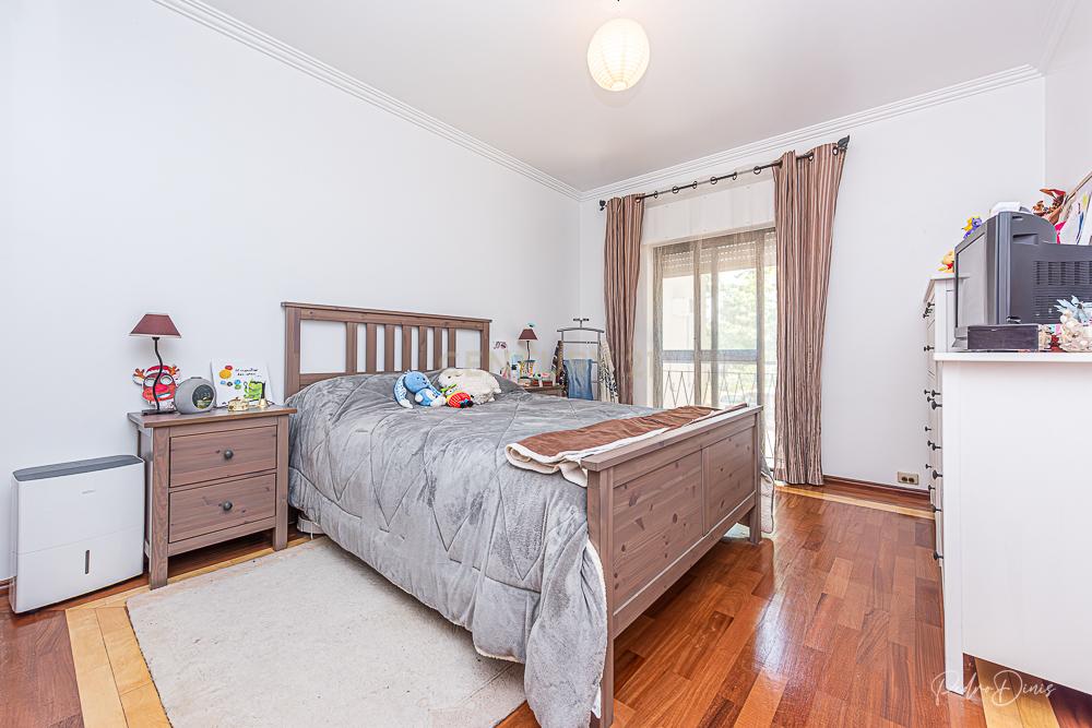 Apartamento de 4 assoalhadas em Zona Premium c/ 122m2 VANICELOS - SETUBAL - Image 25