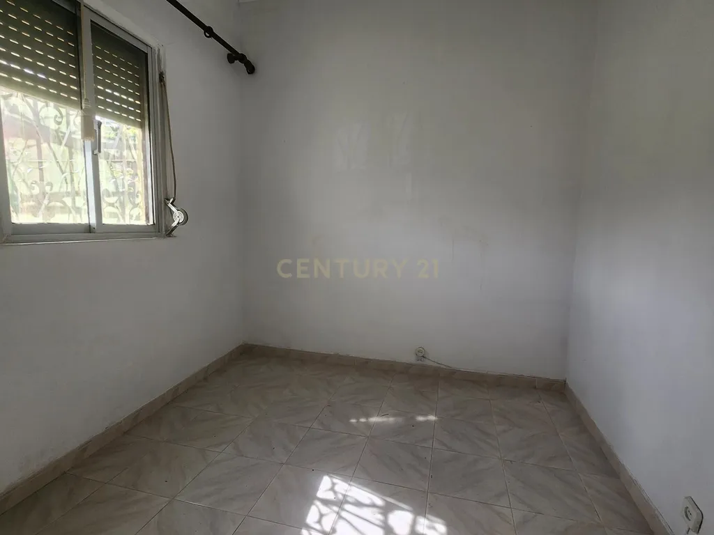 MORADIA T3 em ODIVELAS - Image 7