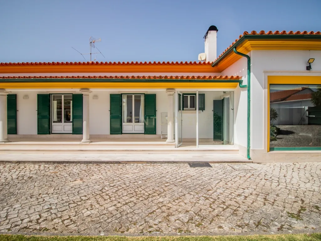 Moradia térrea T3+T0 com piscina, garagem e terreno com 2.257 m², no Ervedal, em Quiaios - Image 31