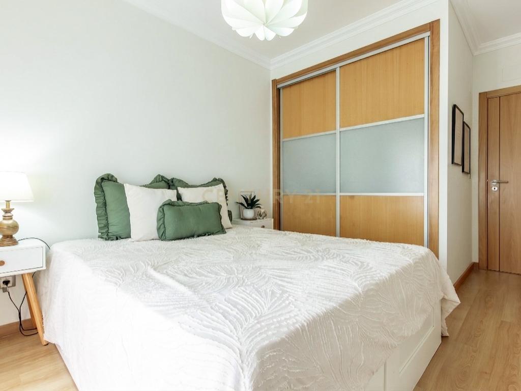 Apartamento T2 +1 em Quinta do Conde - Image 18
