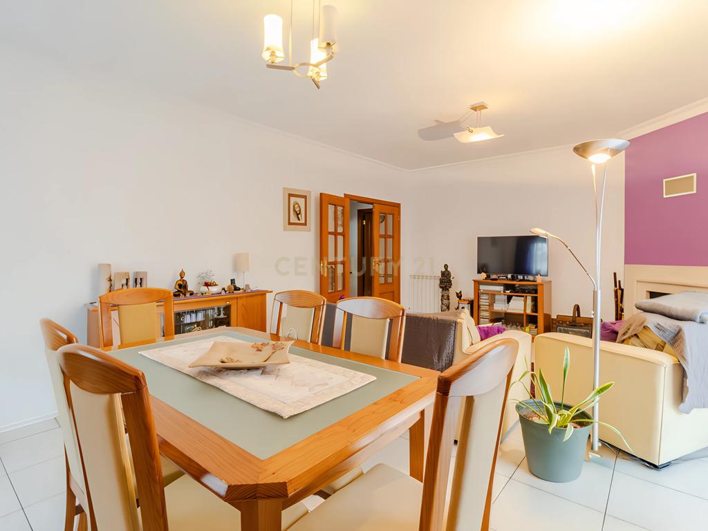 Apartamento T2, Centro da Marinha Grande - Image 7