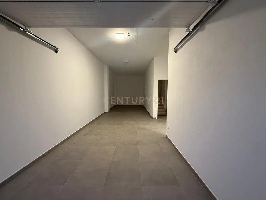 MORADIA|TERRAÇO|GARAGEM|LOURES - Image 13