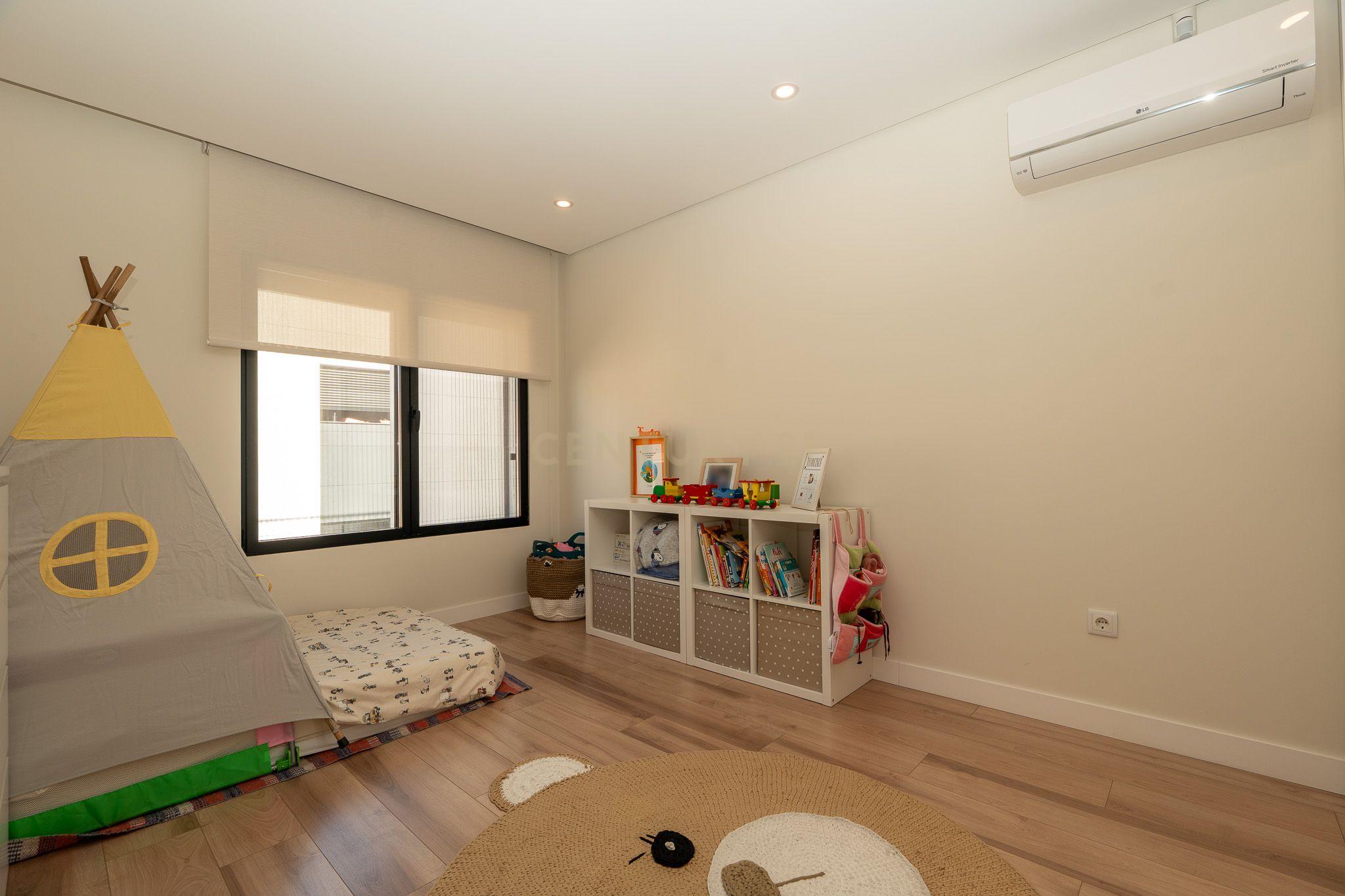 Apartamento T3+1 duplex, com terraço e estacionamento, no centro da cidade de Torres Vedras - Image 43