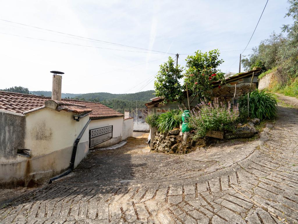 Moradia para reconstrução - Semide - Image 11