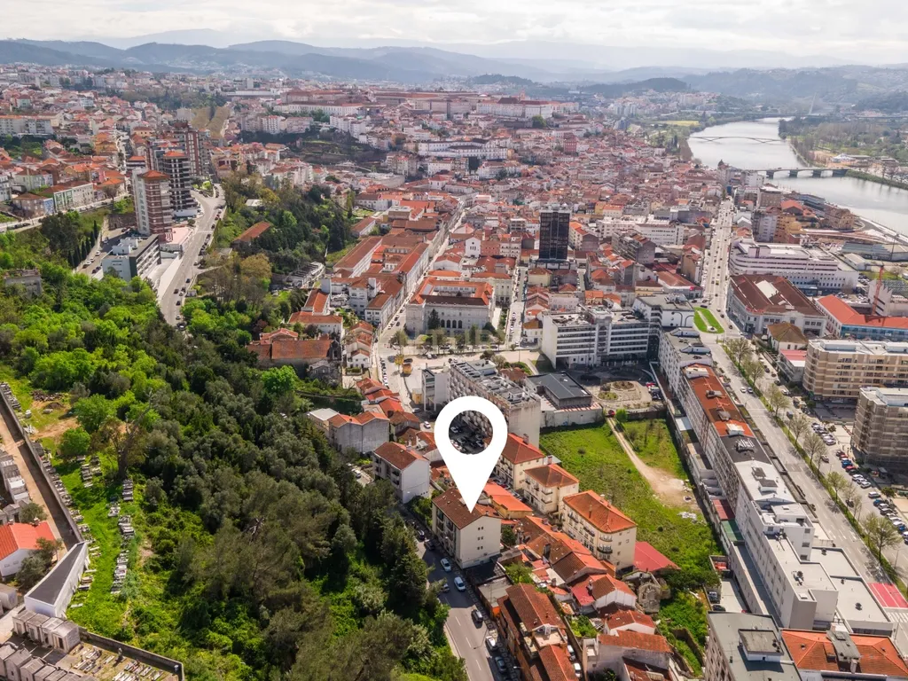 Apartamento para venda na rua de aveiro - 3 Quartos e 3 WC - Image 25