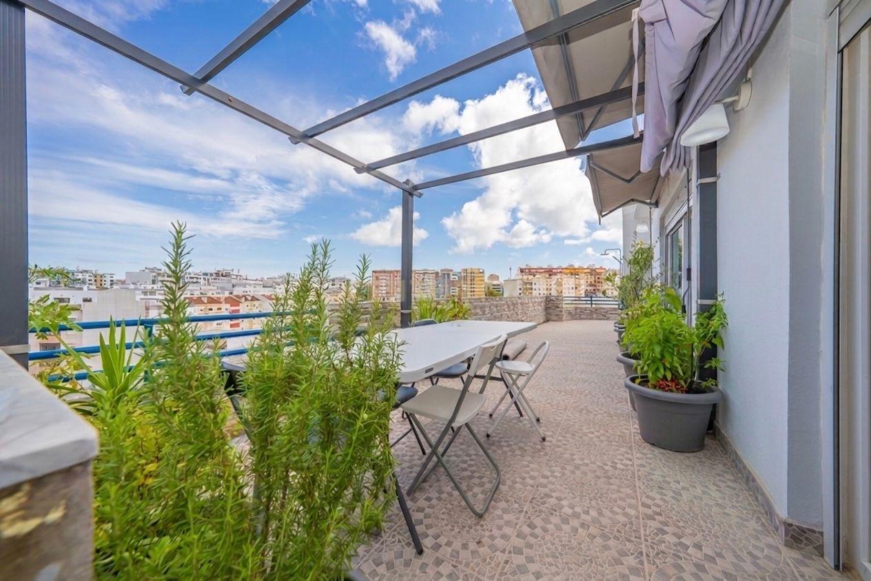 Fotografia 3 de Apartamento Único com 268m2 no Último Andar com Terraço Extraordinário em Setúbal