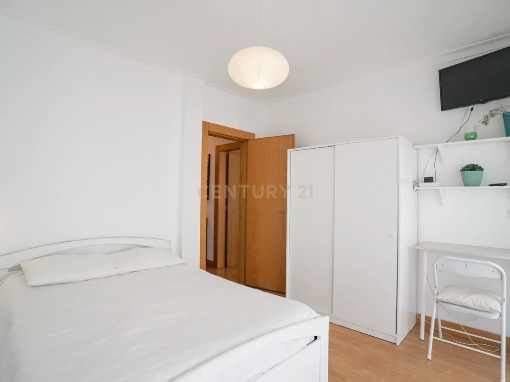 Apartamento T3+1 Duplex| 2 minutos do Centro de Caldas da Rainha - Image 22