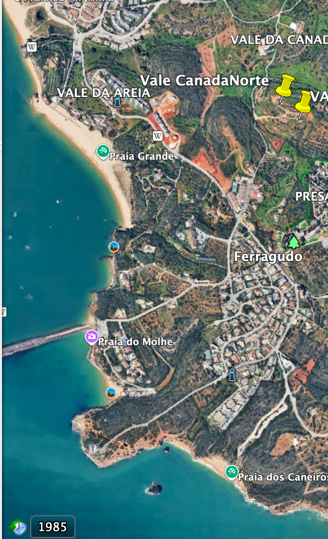 Fotografia 8 de Terreno de Vale Canada Norte - Ferragudo Terreno com projeto aprovado para construção de um Hotel com 46 quartos,  próximo de um dos melhores campos de golfe do país. A área total é de 14.32