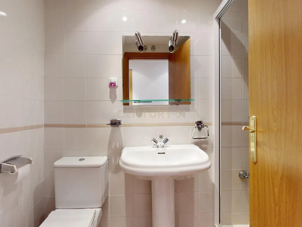 Moderno Apartamento T4 em San Fernando de Henares, Madrid - Image 20