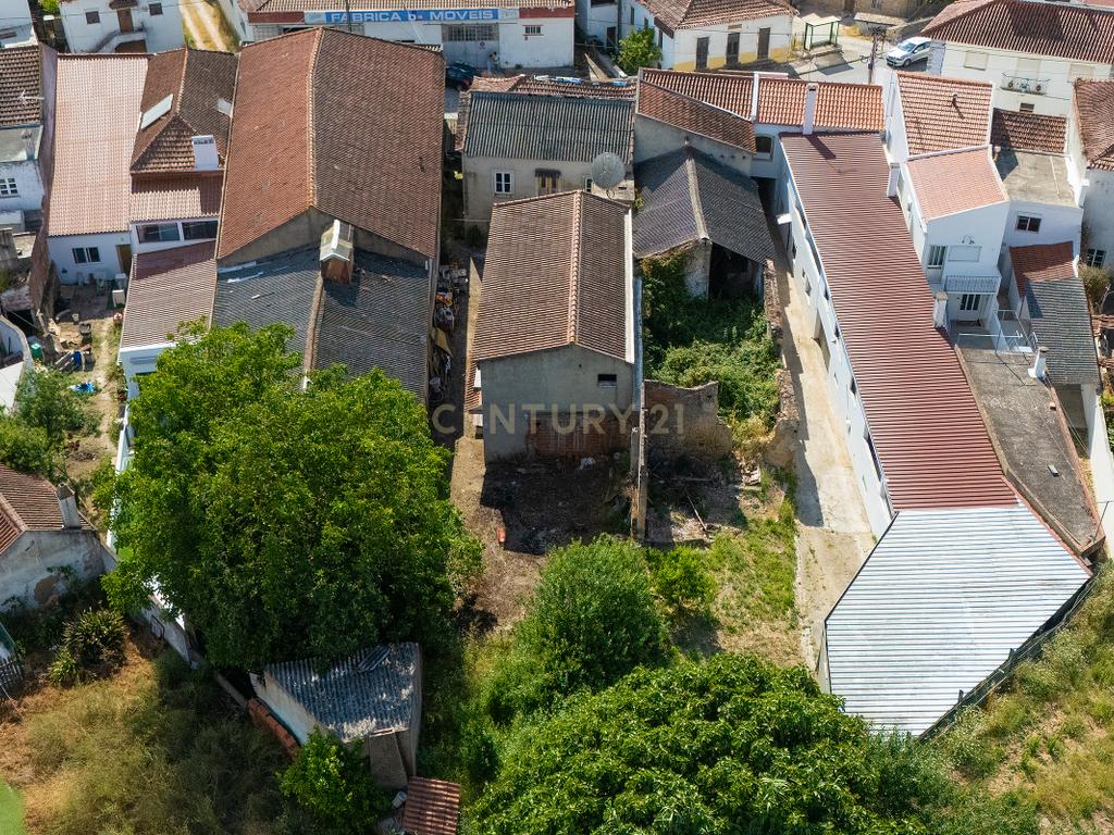 Moradia com Potencial de Investimento | Olhalvo - Alenquer - Image 35