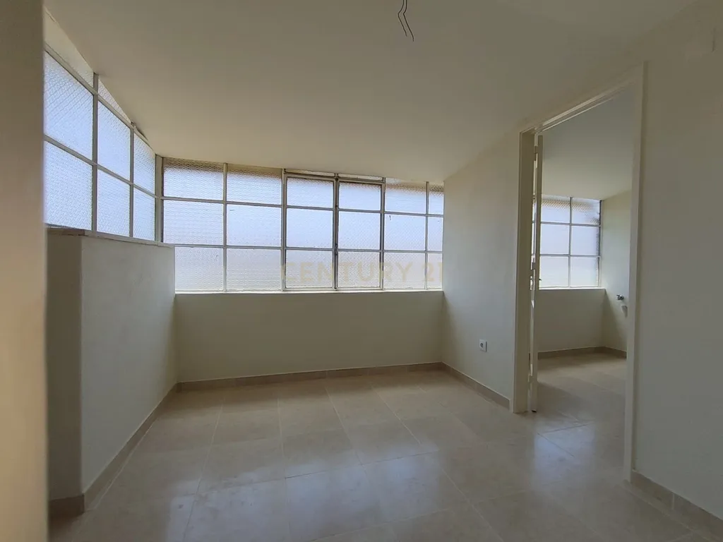 T2 renovado para arrendamento - Penha de França, Lisboa - Image 14