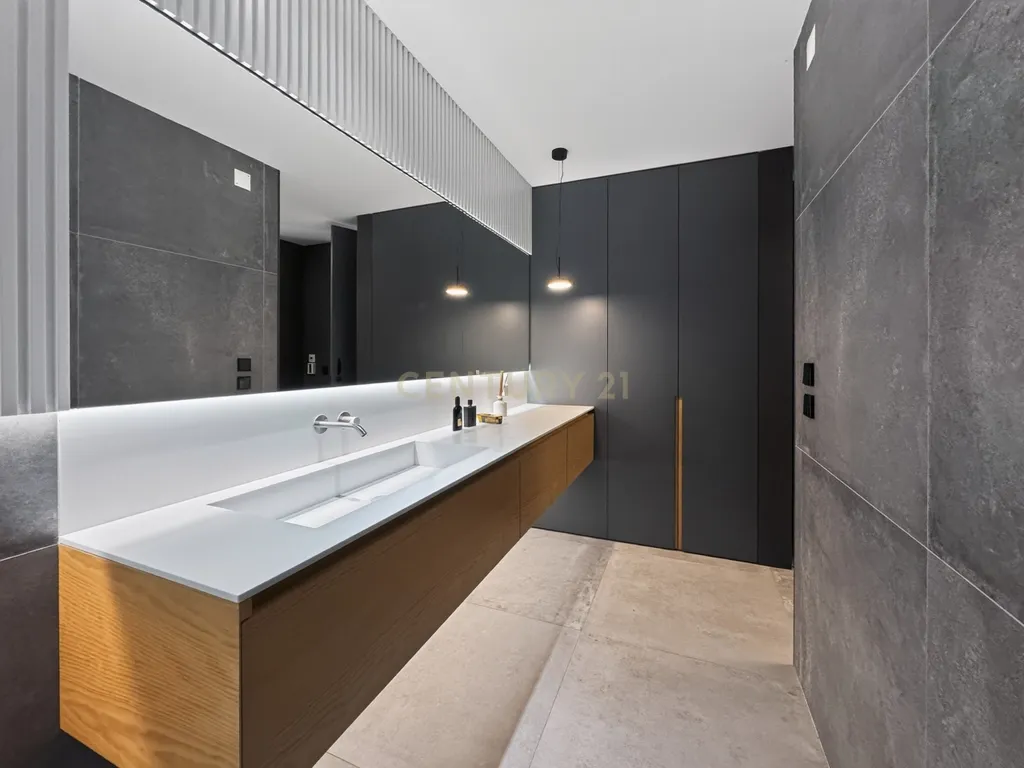 Moradia T3 de Excelência na Aroeira – Conforto, Elegância e Qualidade de Construção - Image 18