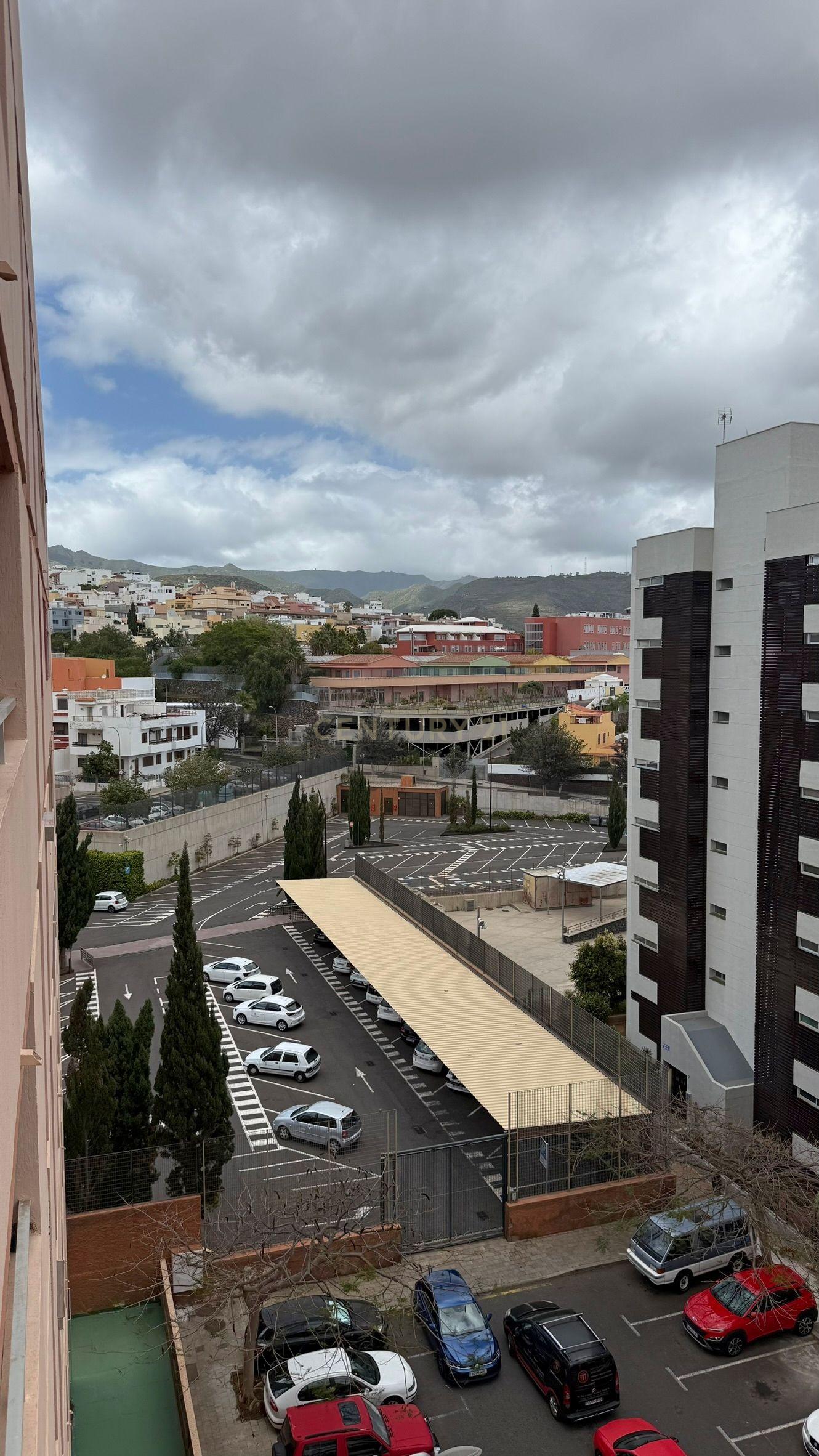 Apartamento Renovado com Vista na Santa Cruz de Tenerife - Image 15