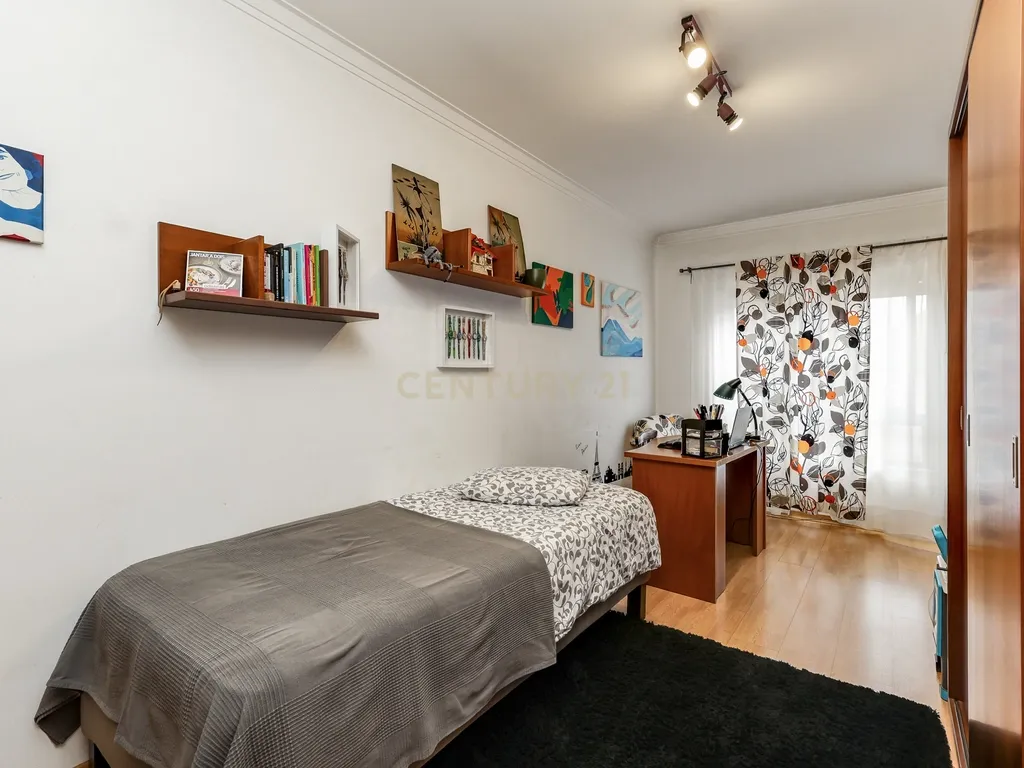 Apartamento T3 com vista deslumbrante para a Serra de Sintra – Algueirão | Cabeço da Fonte - Image 16