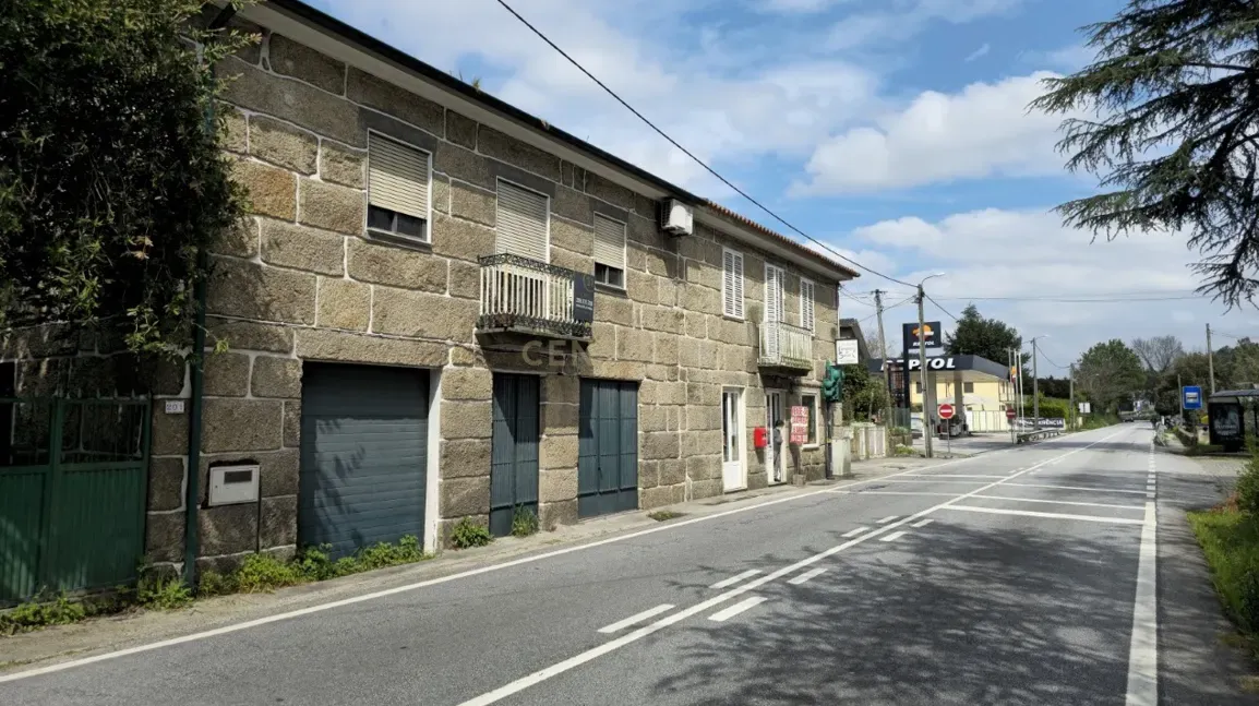 Moradia V4 - Portela, Penafiel - Image 3