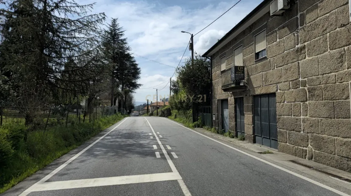 Moradia V4 - Portela, Penafiel - Image 4
