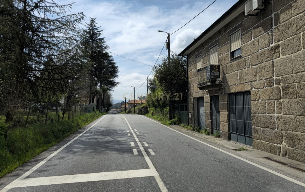 Moradia V4 - Portela, Penafiel - Image 4