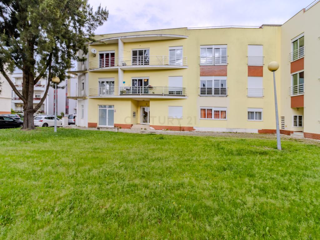 Apartamento T2, Centro da Marinha Grande - Image 3