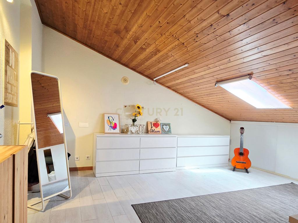 Apartamento Duplex T3 perto do mar na Caparica — Conforto, Elegância, Proximidade da Natureza e Estilo de Vida Descontraído - Image 27