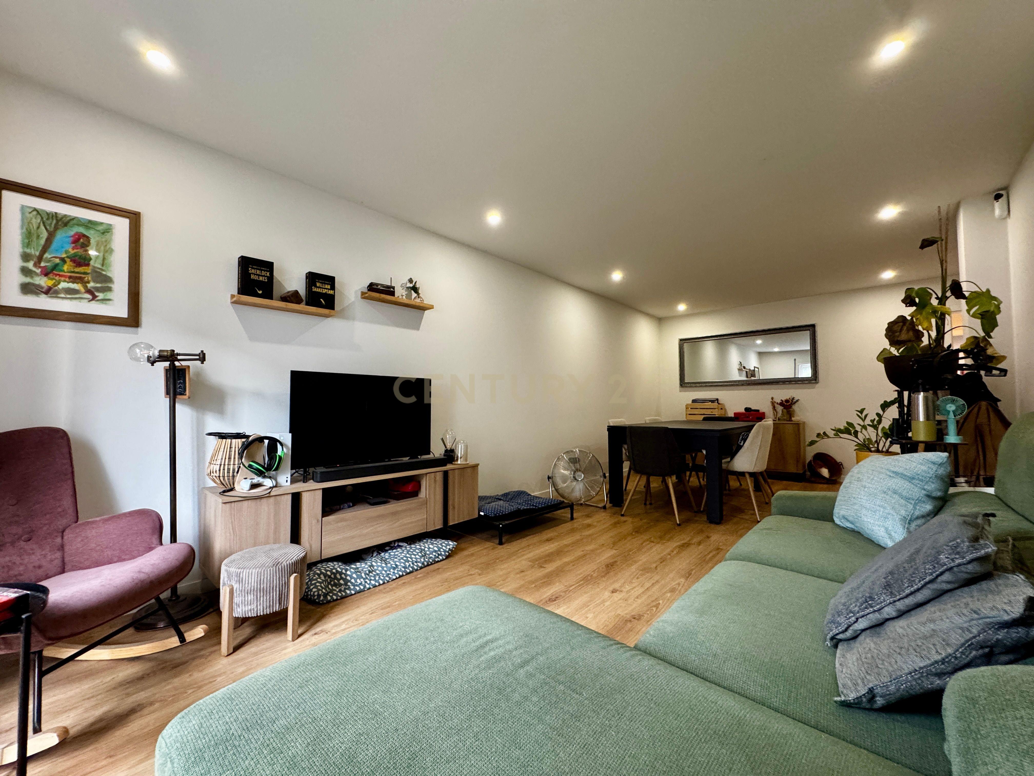 Fotografia 5 de Apartamento T2 Como Novo | Terraço e Jardim | Garagem Fechada | Gião, Vila do Conde