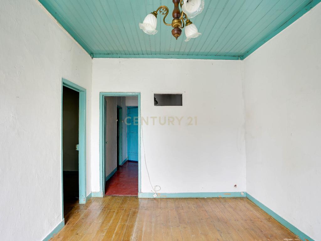 2 Casas T4 com Jardim em Alcanena - Oportunidade Única! - Image 13
