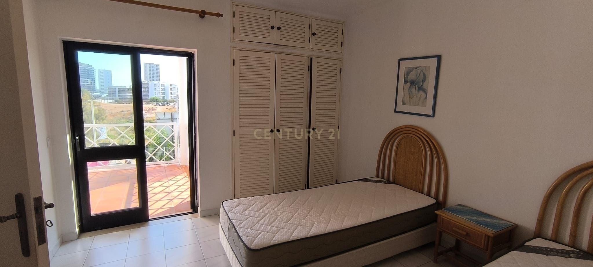 Fotografia 6 de Apartamento T1 em Portimão com Piscina e Estacionamento